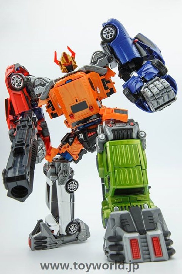 ToyWorld Car Combiner Images Show Combined Group And Alternate Modes  (9 of 20)